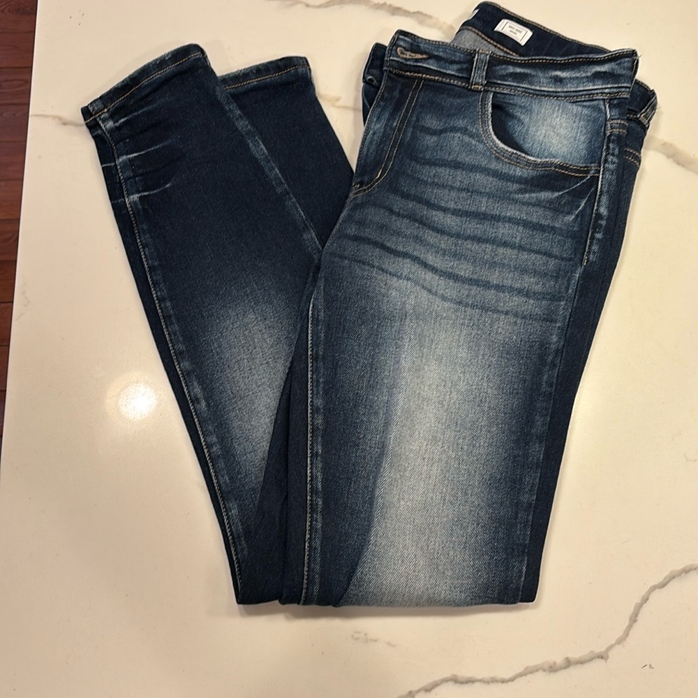KanCan premium denim Jeans sz 28 stretch.